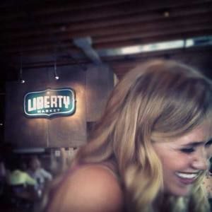 Meet your Posher, Hope